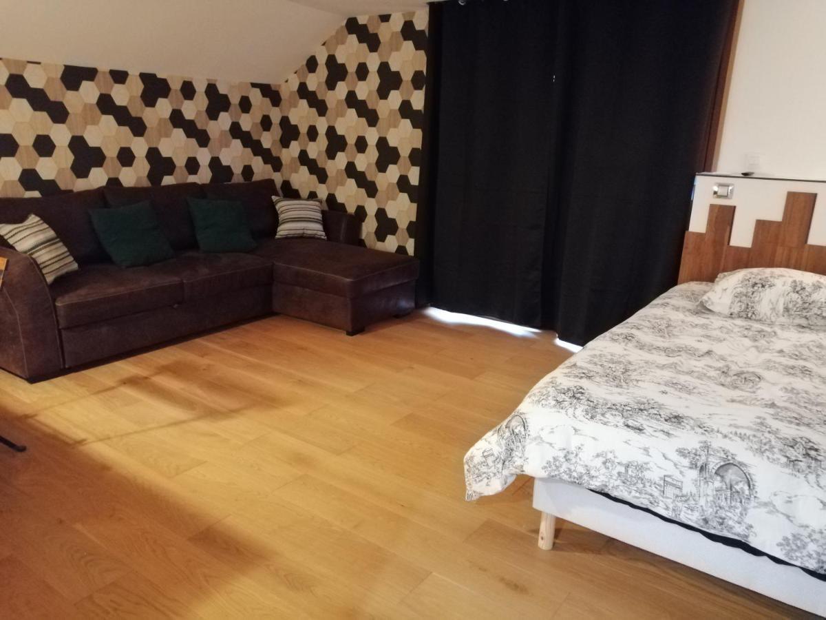 Le Gite Du Chtihameau Avec Piscine Interieure Privative, Selon Date Bassee Dış mekan fotoğraf