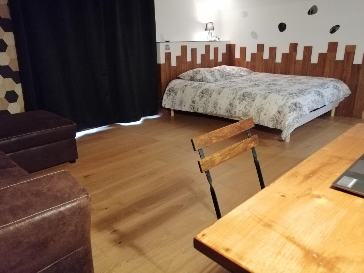Le Gite Du Chtihameau Avec Piscine Interieure Privative, Selon Date Bassee Dış mekan fotoğraf